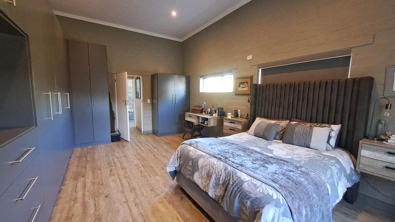 6 Bedroom Property for Sale in Stilbaai Wes Western Cape